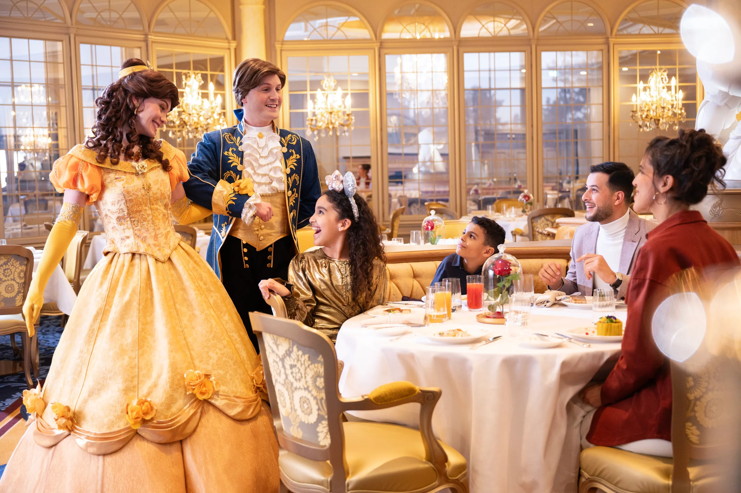 Voyage au cœur de la royauté Disney - Marie Claire Suisse 