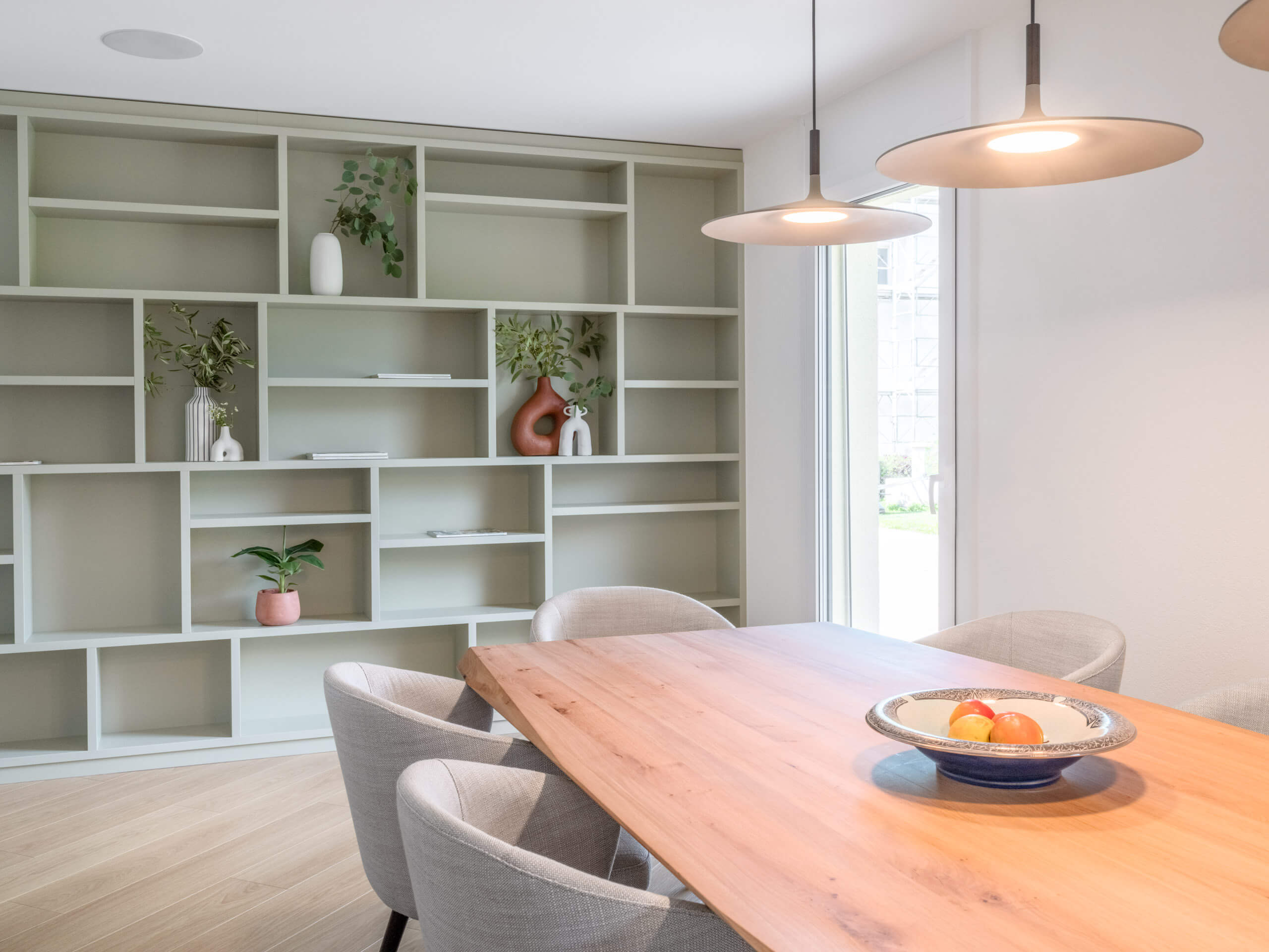 Espace minimaliste et élégant conçu par Ryk'Art Architecture d'intérieur